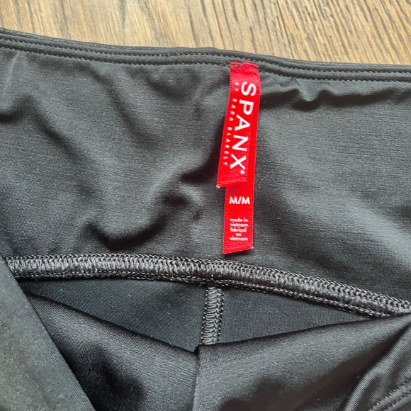 SPANX faux leather leggings. - Picture 7 of 8
